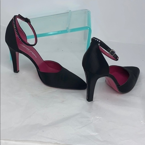 Emanuel Ungaro Sz 7 Black Satin w/Crystals Heels - Picture 3 of 15